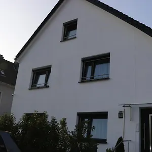 https://rooms-in-dusseldorf-near-the-airport-fair.dusseldorf-hotel.net